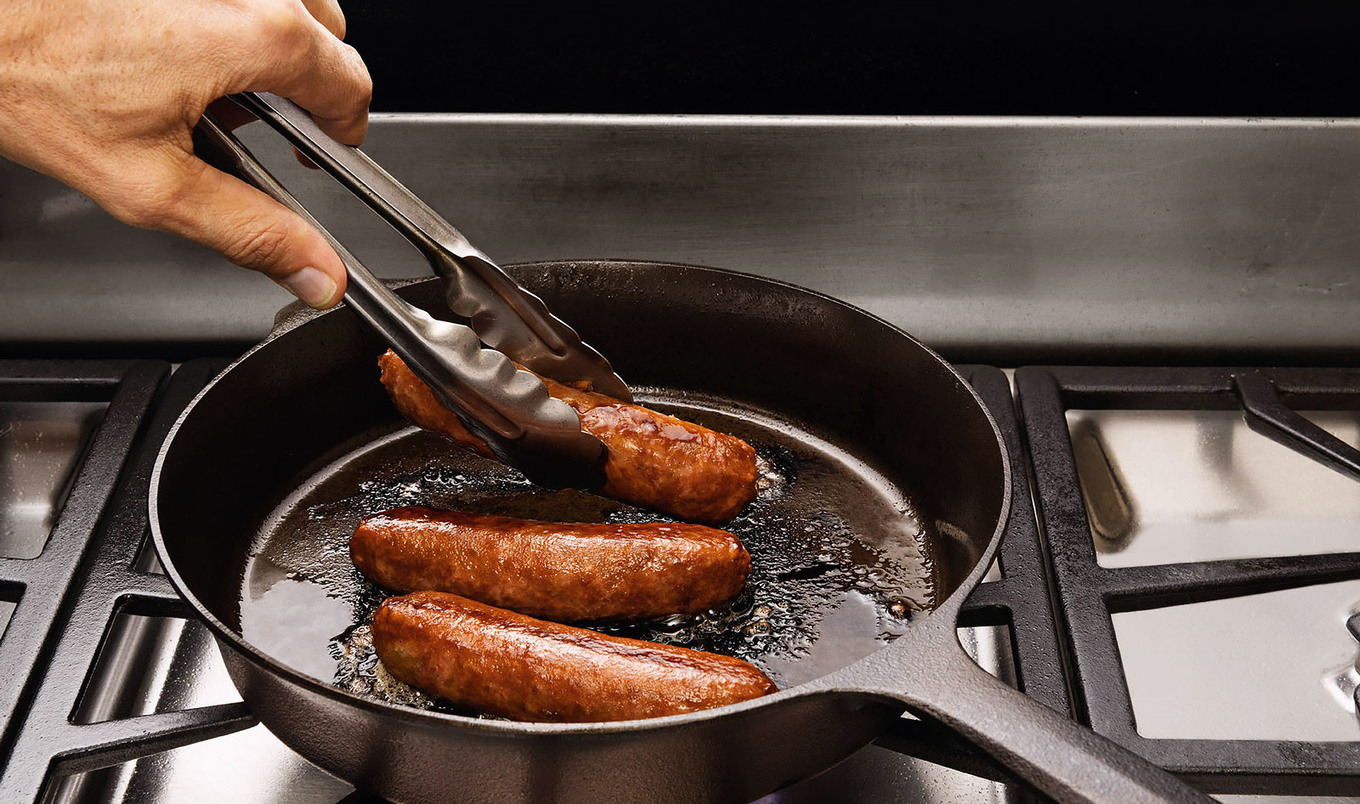 VegNews.Sausage.BeyondSausage.header.v2 (1)