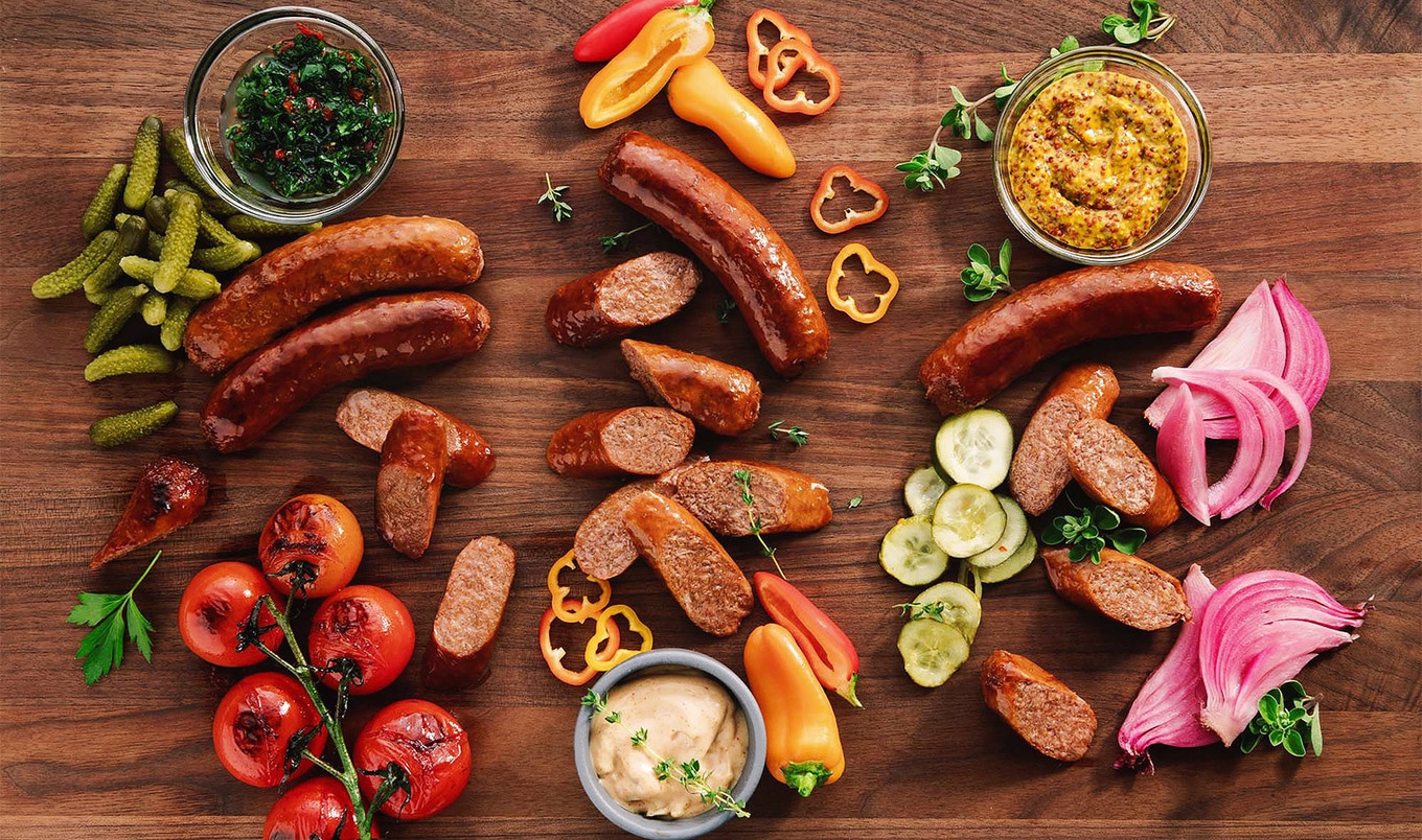 VegNews.Sausage.BeyondSausage.header (1)