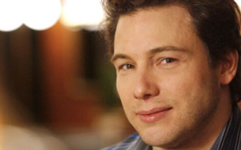 Vegan on <i>Rocco's Dinner Party</i>