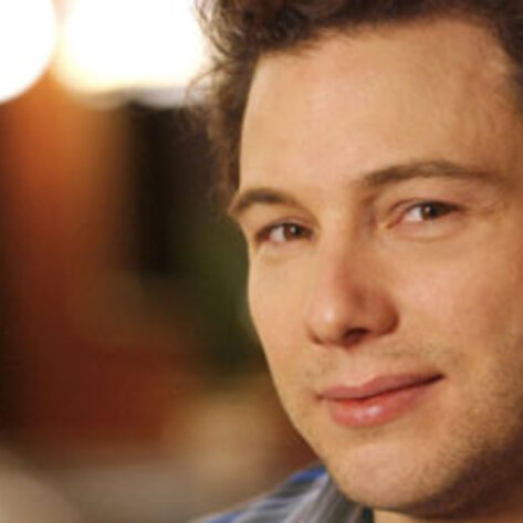 Vegan on <i>Rocco's Dinner Party</i>