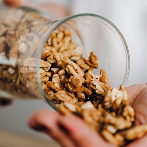 A Handful of Walnuts a Day Could Help Reduce Stress, New Study Finds