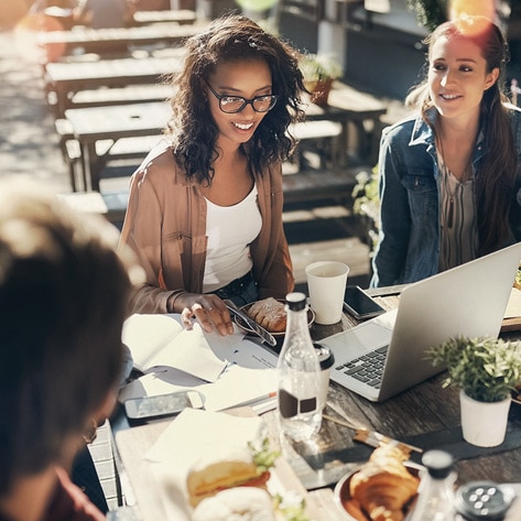 Can Your Coworkers Get You to Eat More Plants? New Study Says Yes&nbsp;