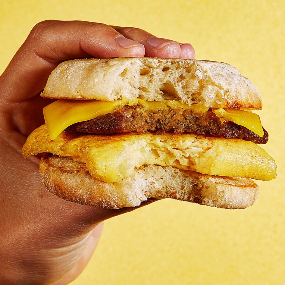 7-Eleven's First Vegan Breakfast Sandwich Taps Just Egg, Impossible, and Violife. You Can Try It at 550 Stores.