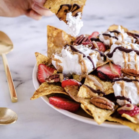 10 Vegan Nacho Recipes That Will Make You Forget About Taco Tuesday