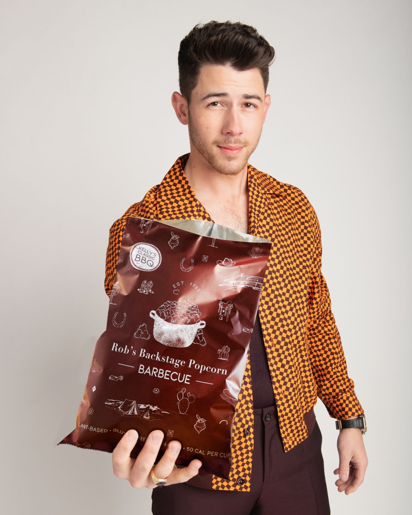 VegNews.NickJonas.RobsBackstagePopcorn