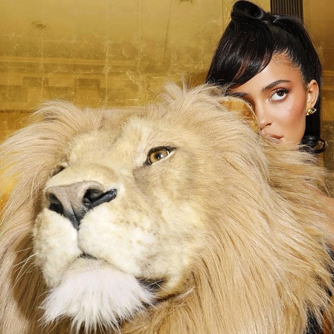 Kylie Jenner Thinks Wearing a Lion’s Head Is "Beautiful." Her Fans Disagree.