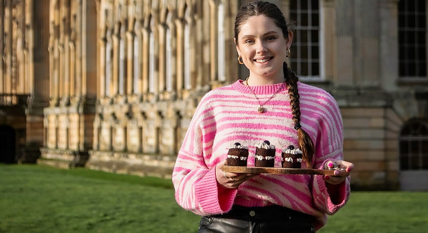 After ‘Great British Bake Off,’ Freya Cox Is Bringing Vegan Cakes to New Places