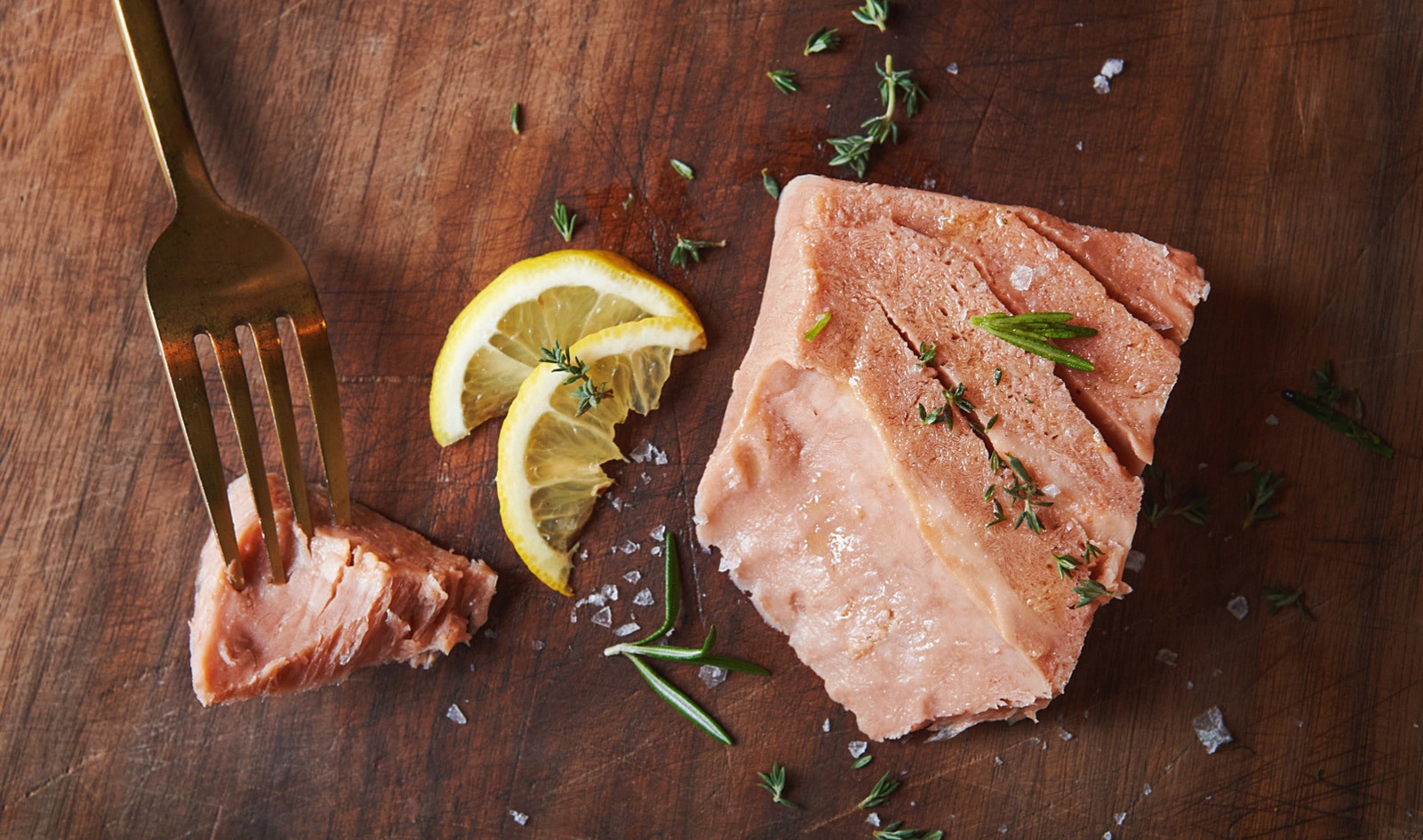 Canadian Government Backs Development of Vegan Salmon Filets, Crab Cakes