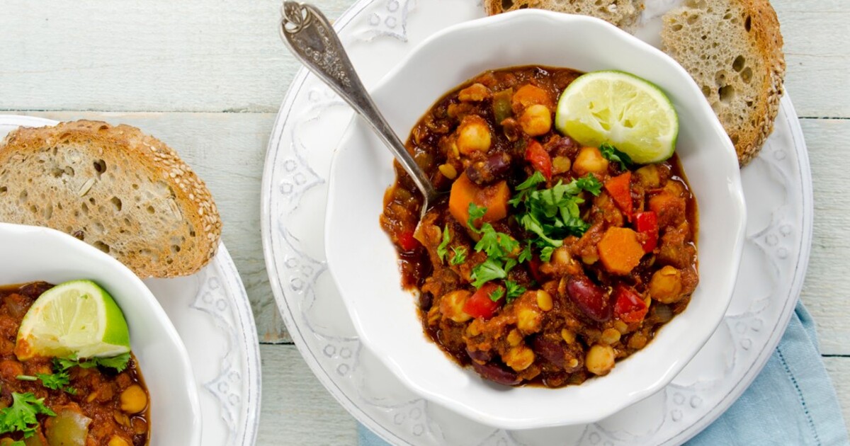 Easy, Smoky Bean and Lentil Chili | VegNews