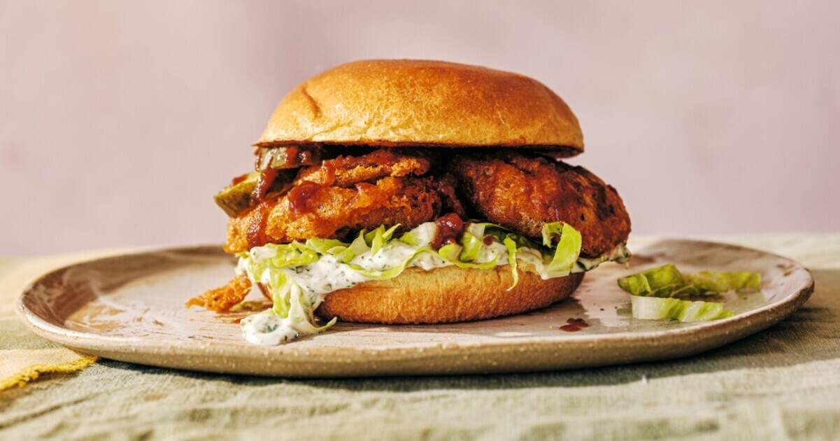 Cajun Beer-Battered Oyster Mushroom Sandwich | VegNews
