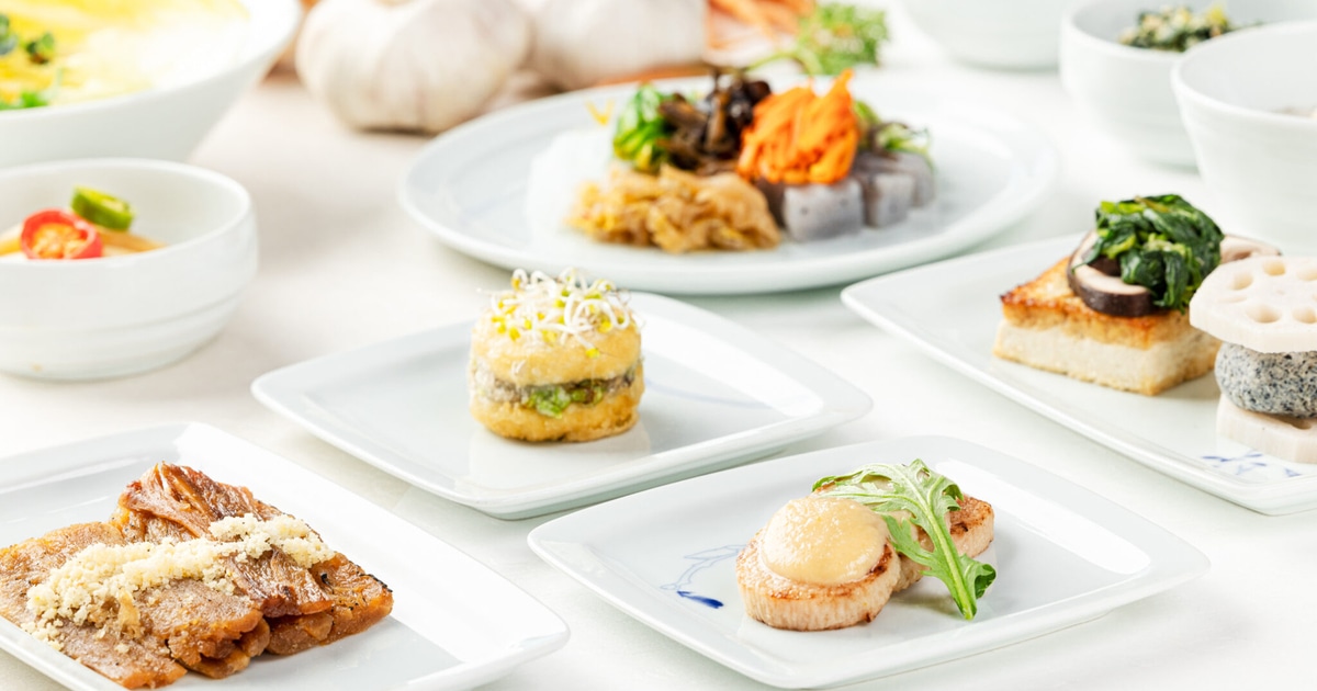 Ditch the Bananas, Japan Airlines, and Take a Vegan Meal Cue From These