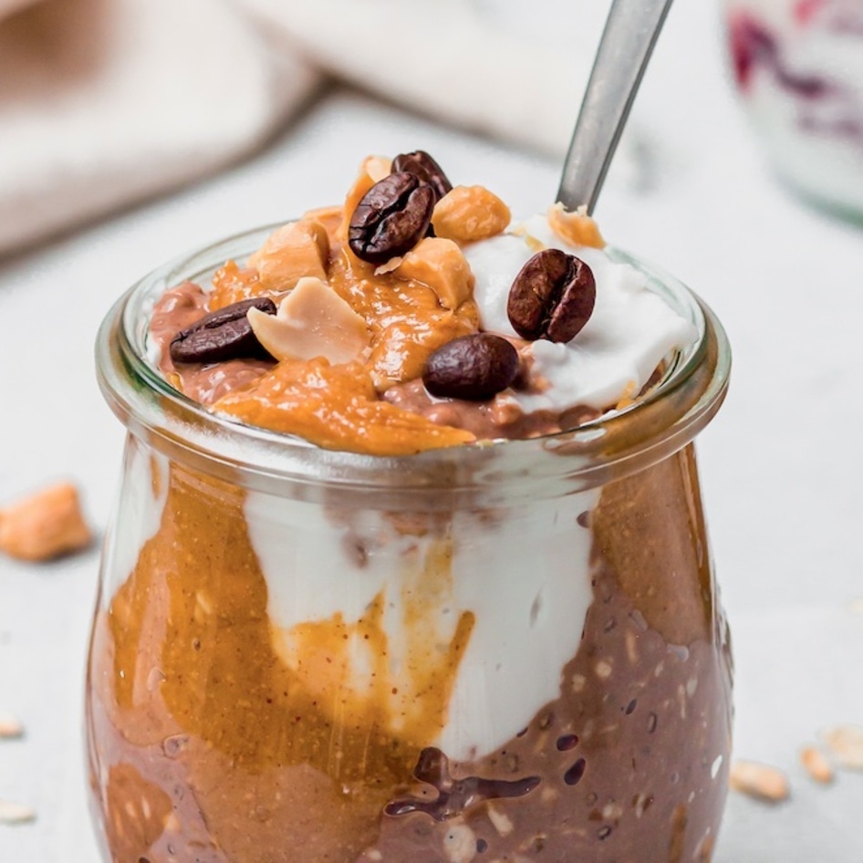 Easy Vegan Chocolate Coconut Overnight Oats