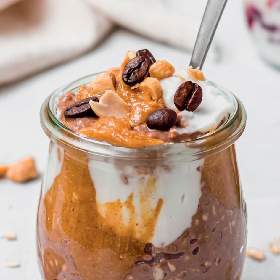 Easy Vegan Chocolate Coconut Overnight Oats