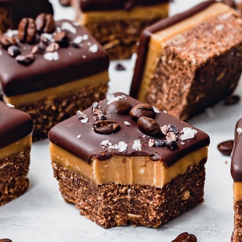 Vegan No-Bake Chocolate Espresso Caramel Bars 