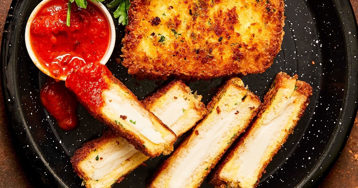Crispy Fried Vegan Grilled Cheese With Marinara Dipping Sauce | VegNews