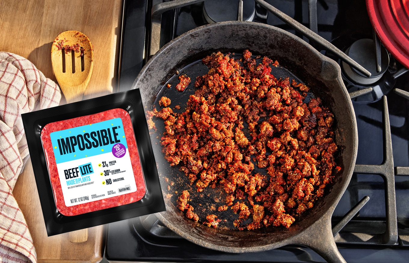 VegNews.ImpossibleBeefLiteSkillet.ImpossibleFoods