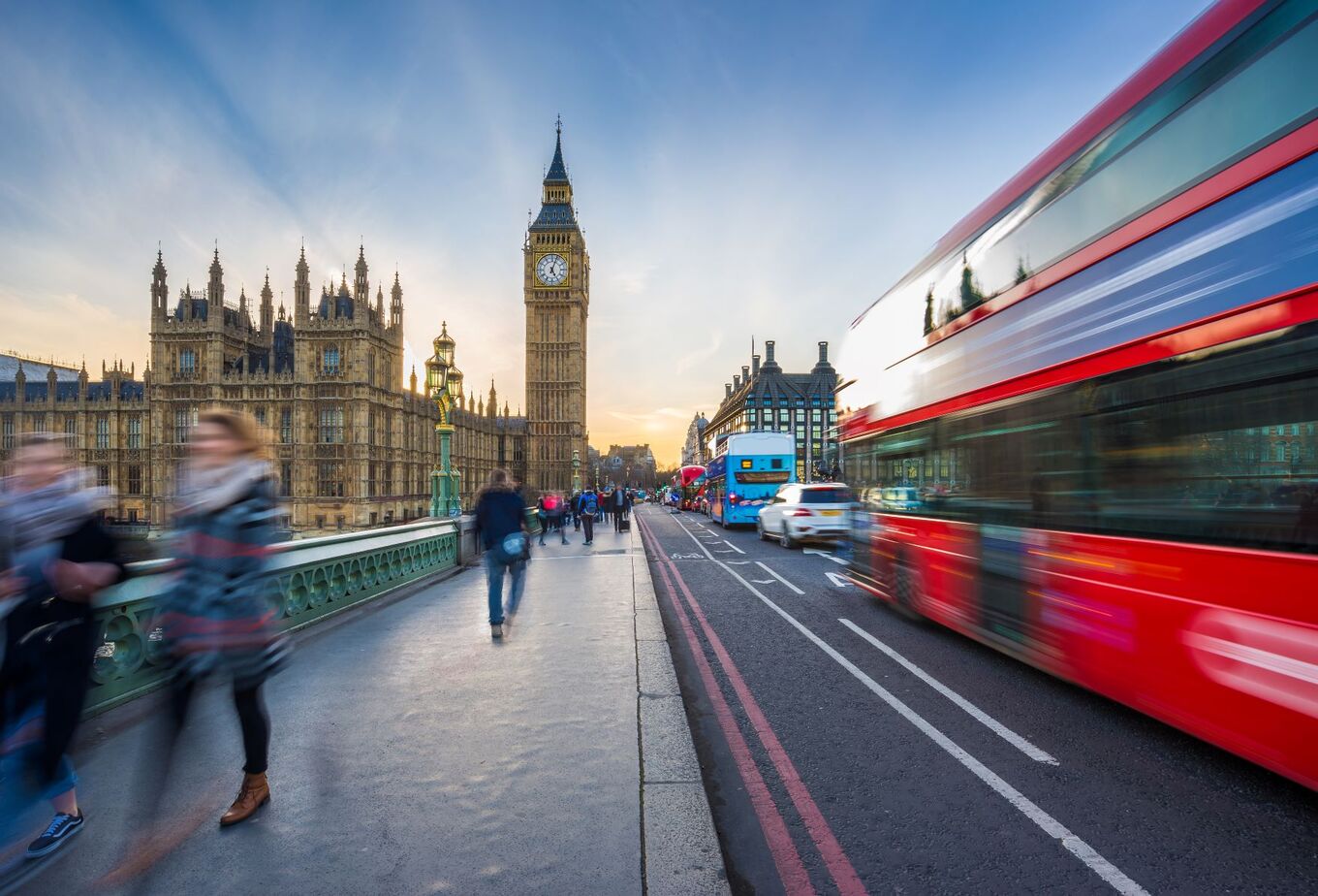 VegNews.LondonUK.AdobeStock