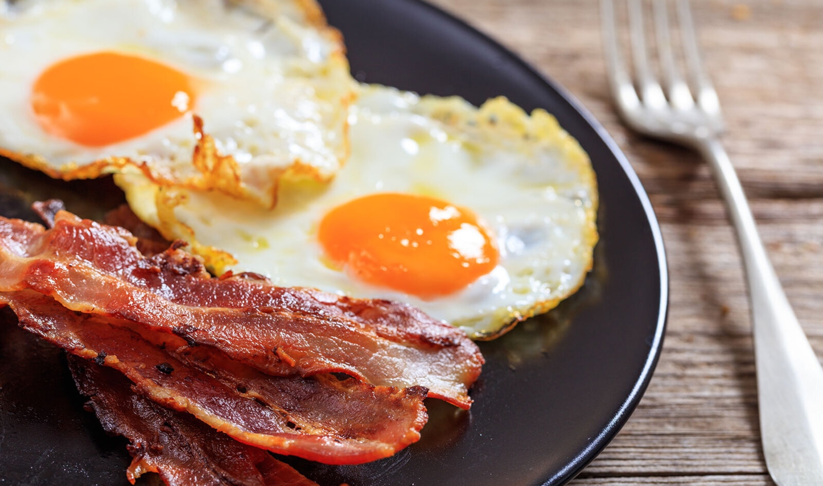 Swapping Bacon for Nuts May Lower Dementia Risk by 20 Percent, Study Finds
