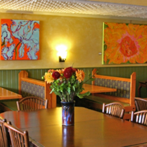 Veg Restaurant Turns 30