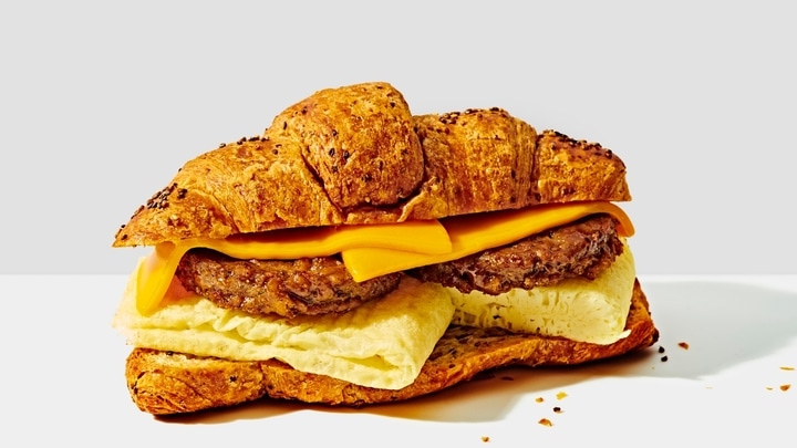 Vegan Breakfast Near Me: 19 Chains to Grab a Tasty Morning Meal | VegNews