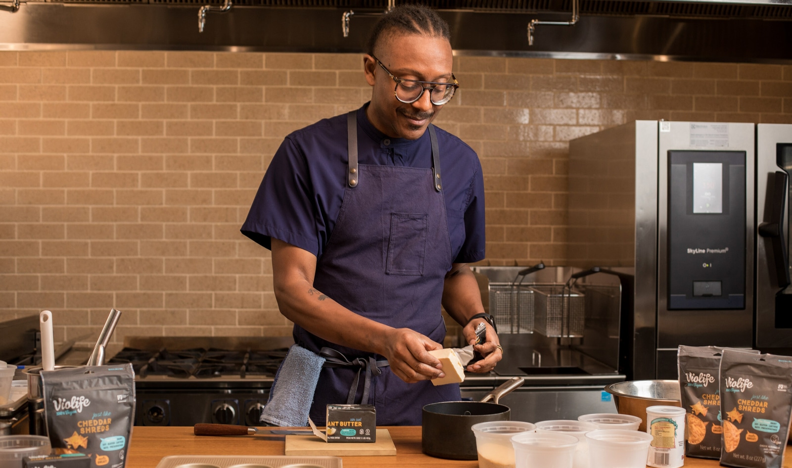 Why 2 James Beard Award-Winning Chefs Are Adding Violife's Vegan Cheese to Their Menus
