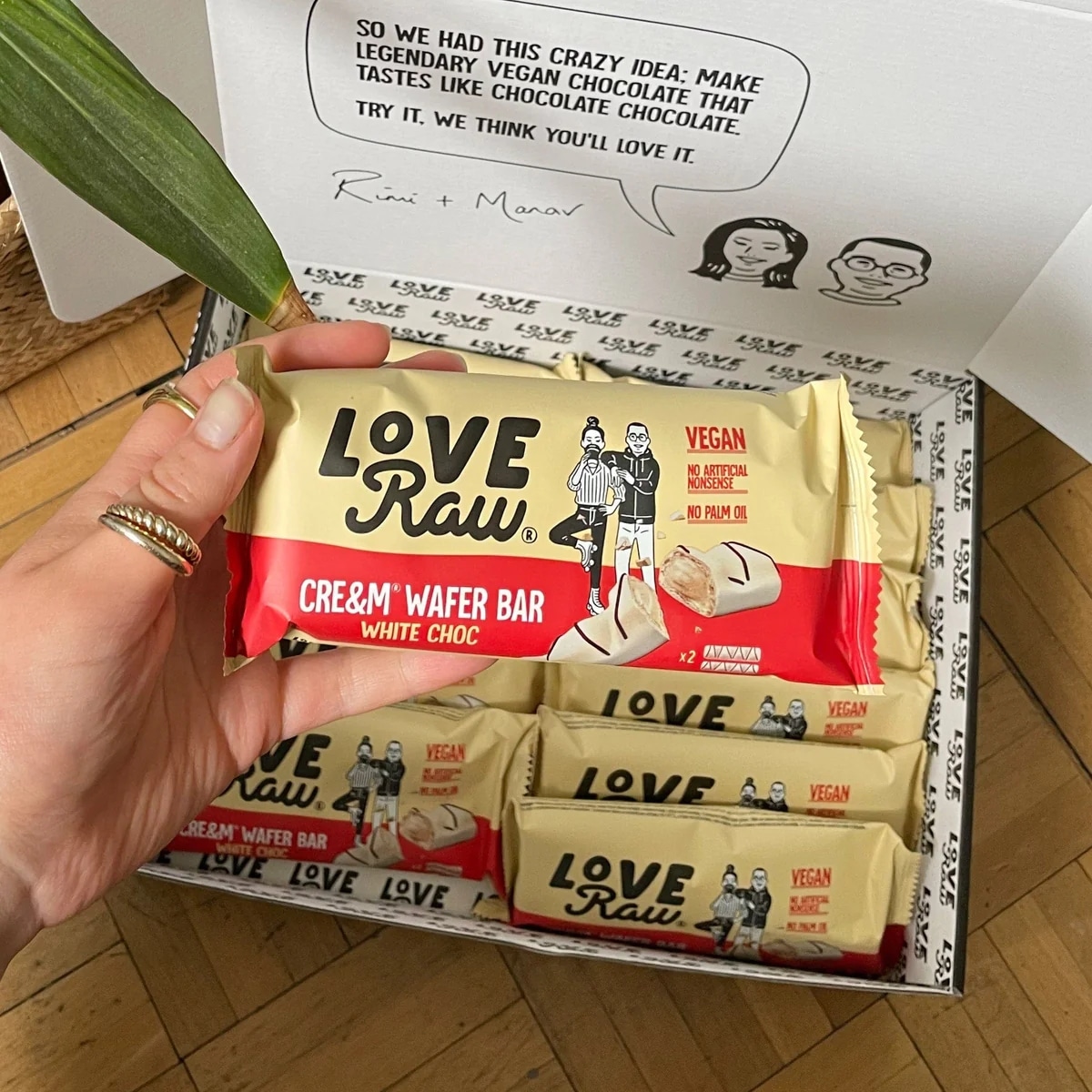 VegNews.veganwhitechocolate.LoveRaw