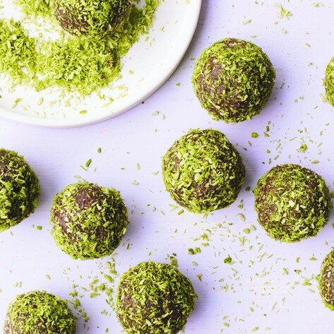 Vegan Matcha Chocolate Coconut Balls