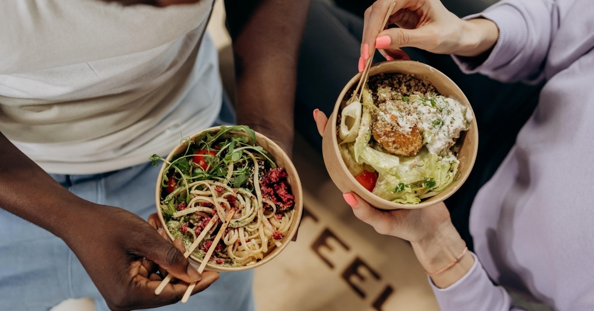 We Asked the Experts: How Does a Vegan Diet Support Heart Health? We Asked the Experts: How Does a Vegan Diet Support Heart Health?