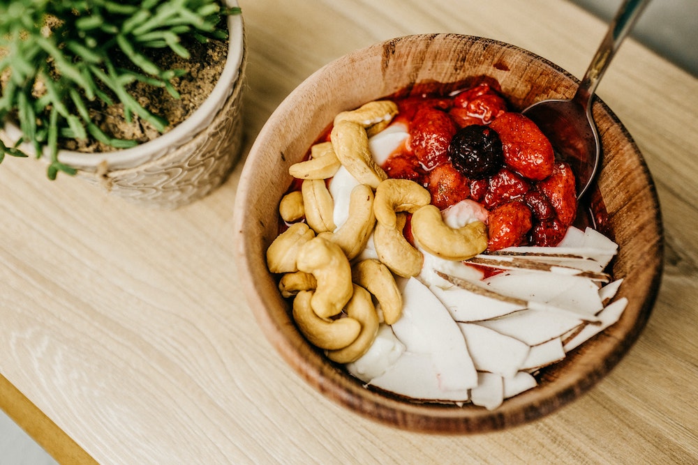 VegNews.CashewFruitBowl.JonathanBorba.Pexels