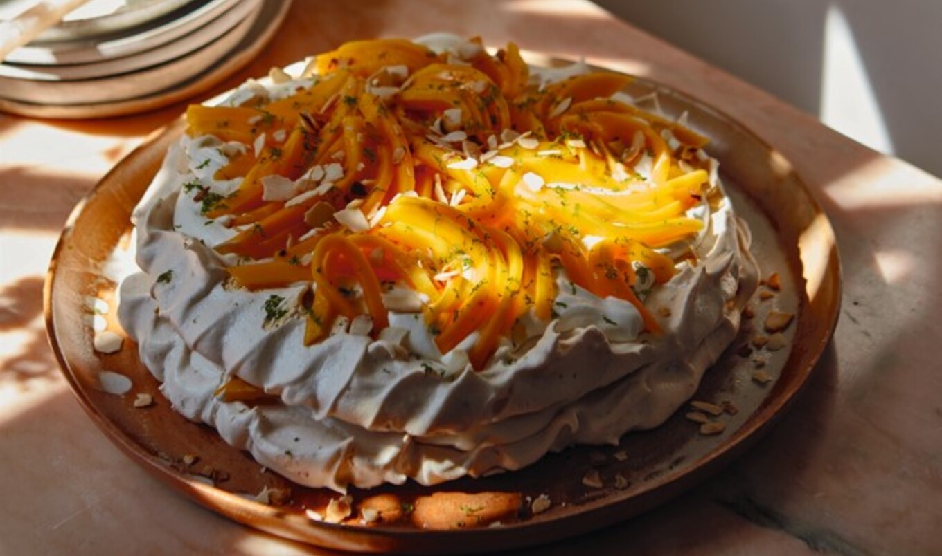 Vegan Black Pepper Pavlova With Fresh Mango and Vanilla Cream