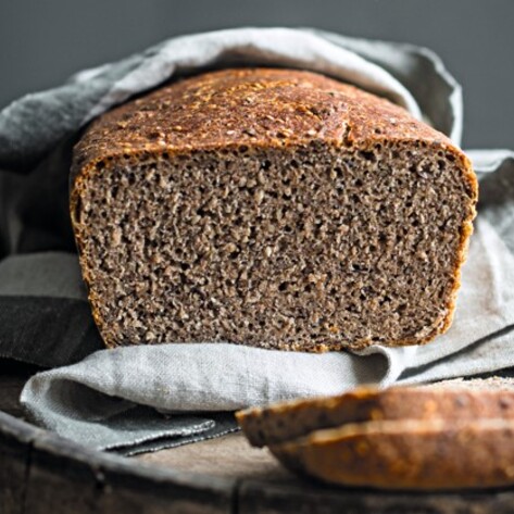 No-Knead Homemade Vegan Spelt Bread