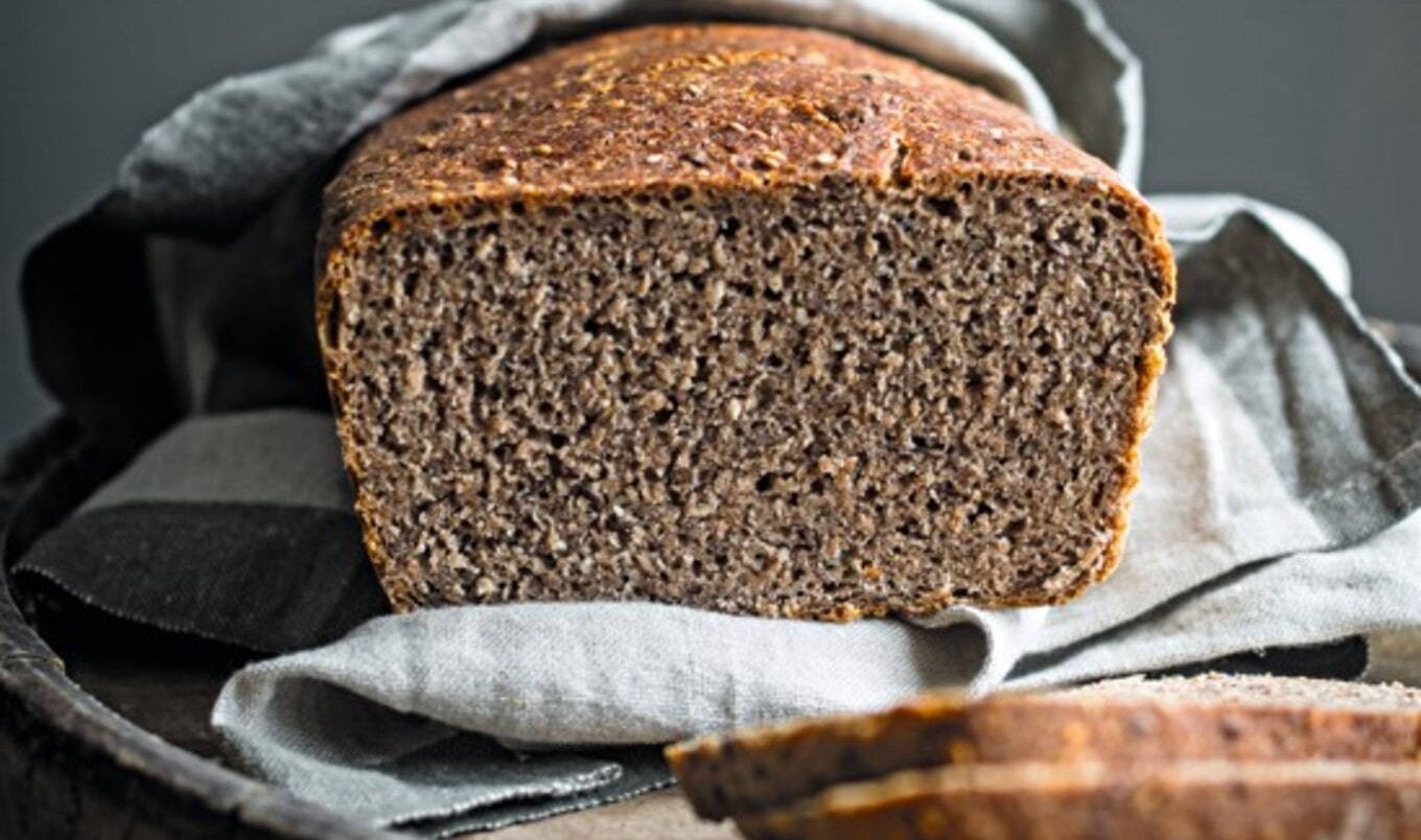 No-Knead Homemade Vegan Spelt Bread