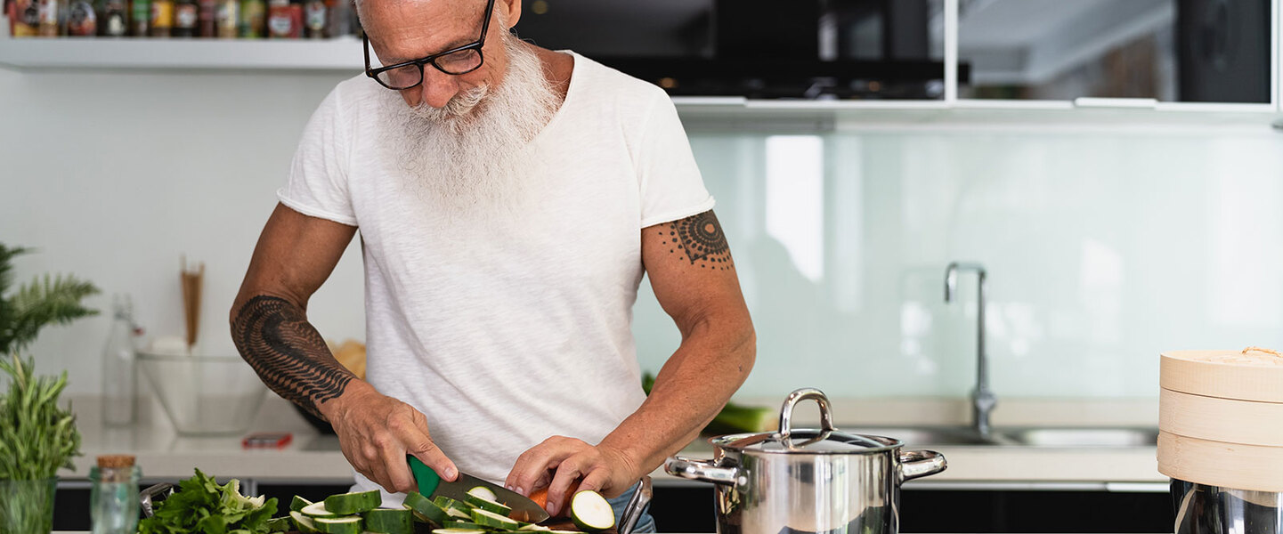 Eating Your Vegetables Is as Good as Walking 4,000 More Steps, New Study Says 