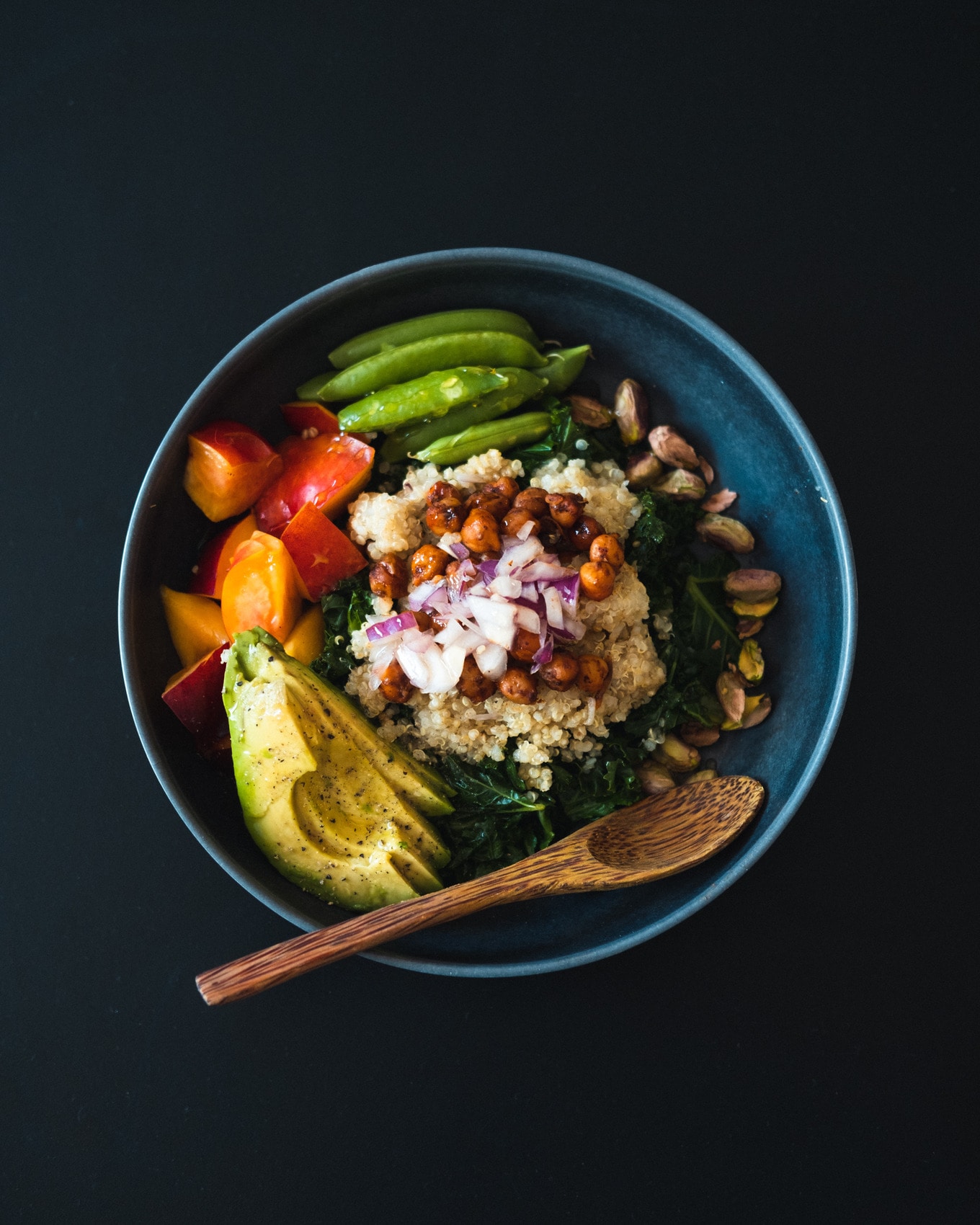 VegNews.VeggieBowl.SonnyMauricio.Unsplash