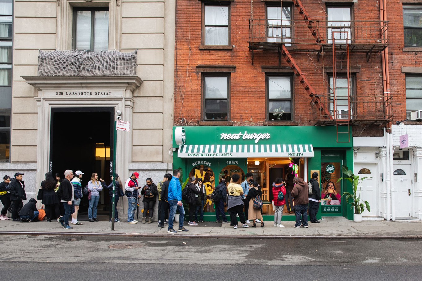 Lewis Hamilton’s Vegan Neat Burger Revs Up US Expansion With $18
