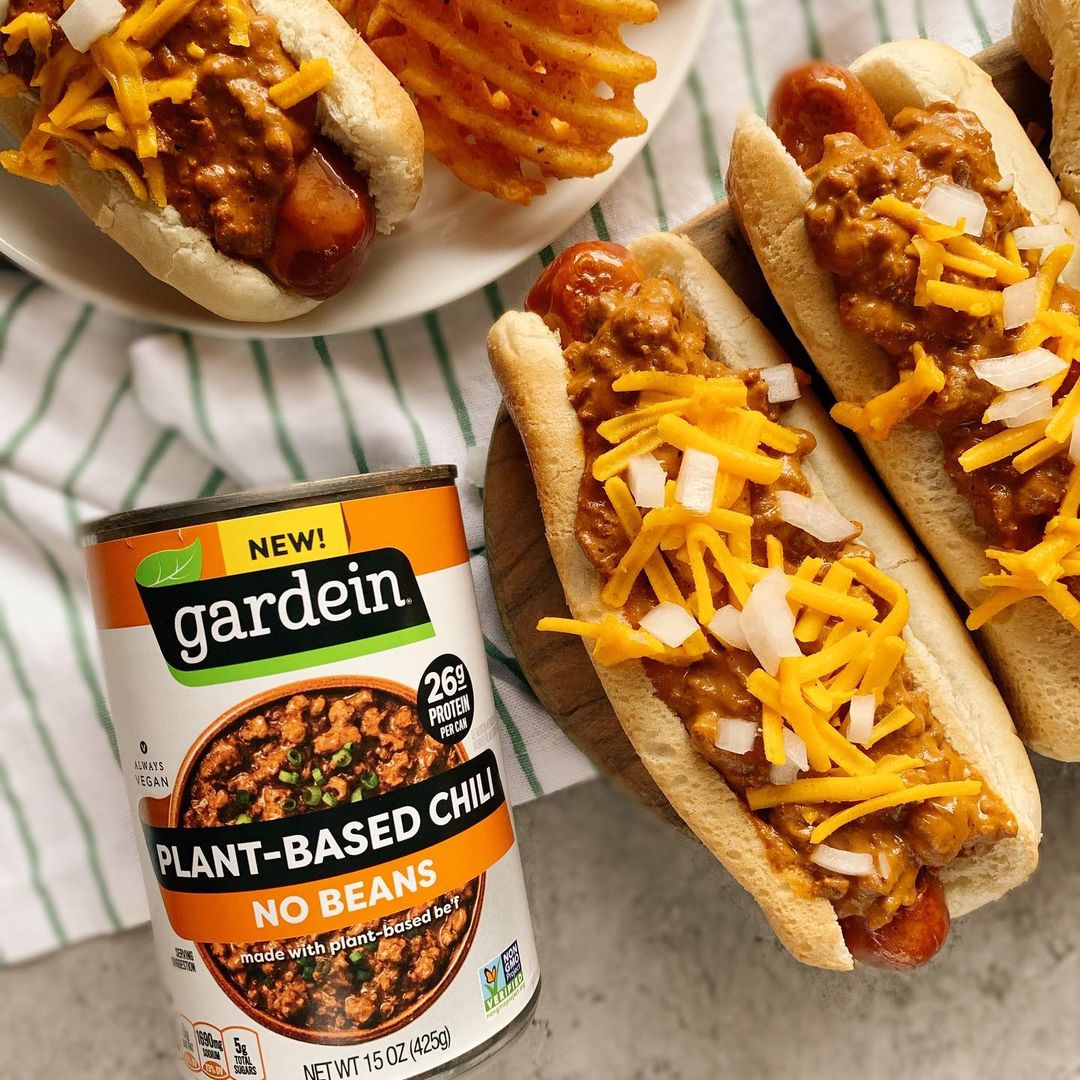 VegNews.vegangardeinplantbasedchili.gardein