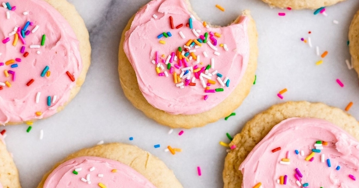 Are Sprinkles Vegan? Here’s What You Need to Know About the Tiny ...