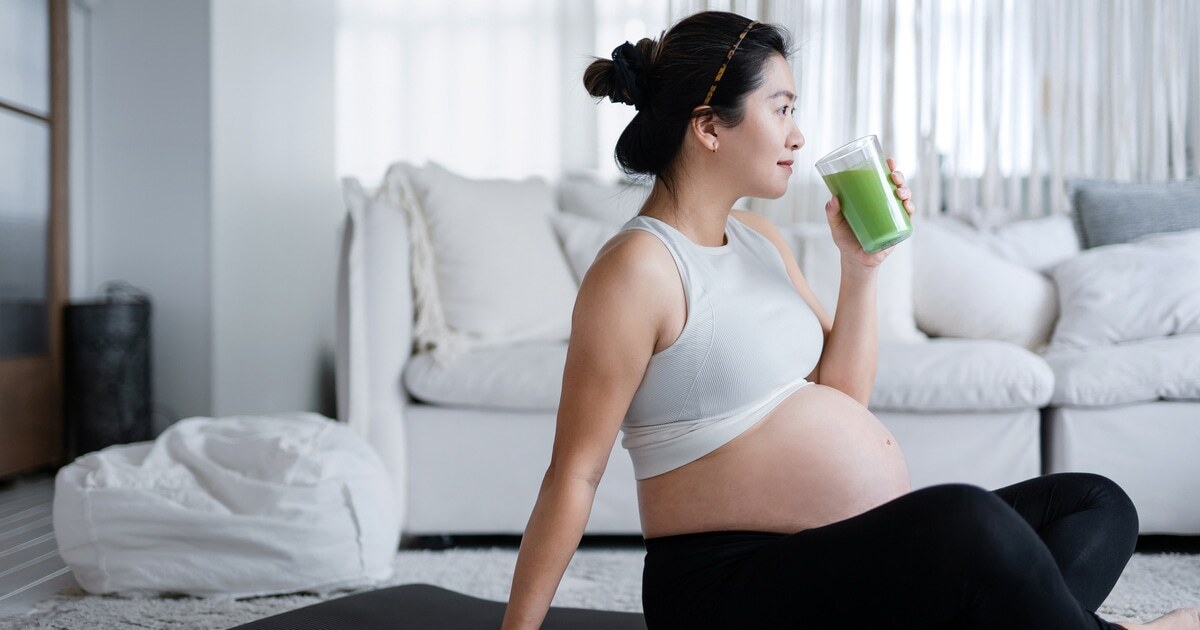 How to Have a Healthy Vegan Pregnancy, According to a Nutritionist