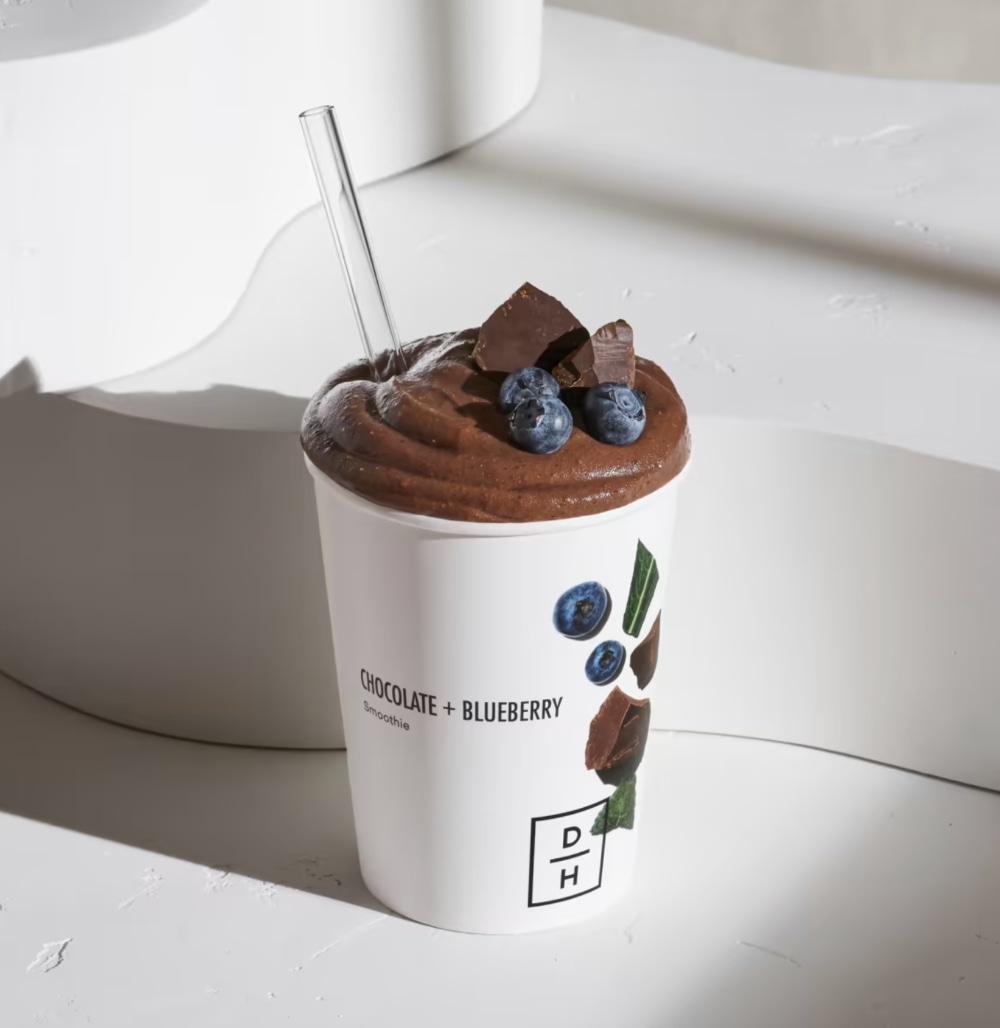 VegNews.dailyharvestchocolateblueberrysmoothie