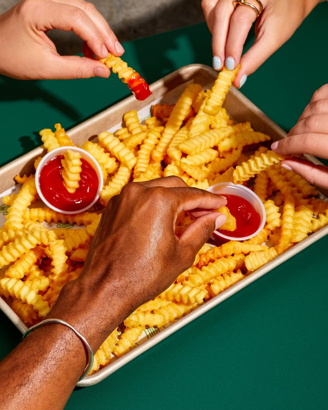 VegNews.veganshakeshackfries.shakeshack