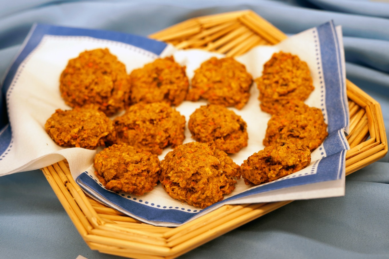 VegNews.DHAVeganCookies.PCRM