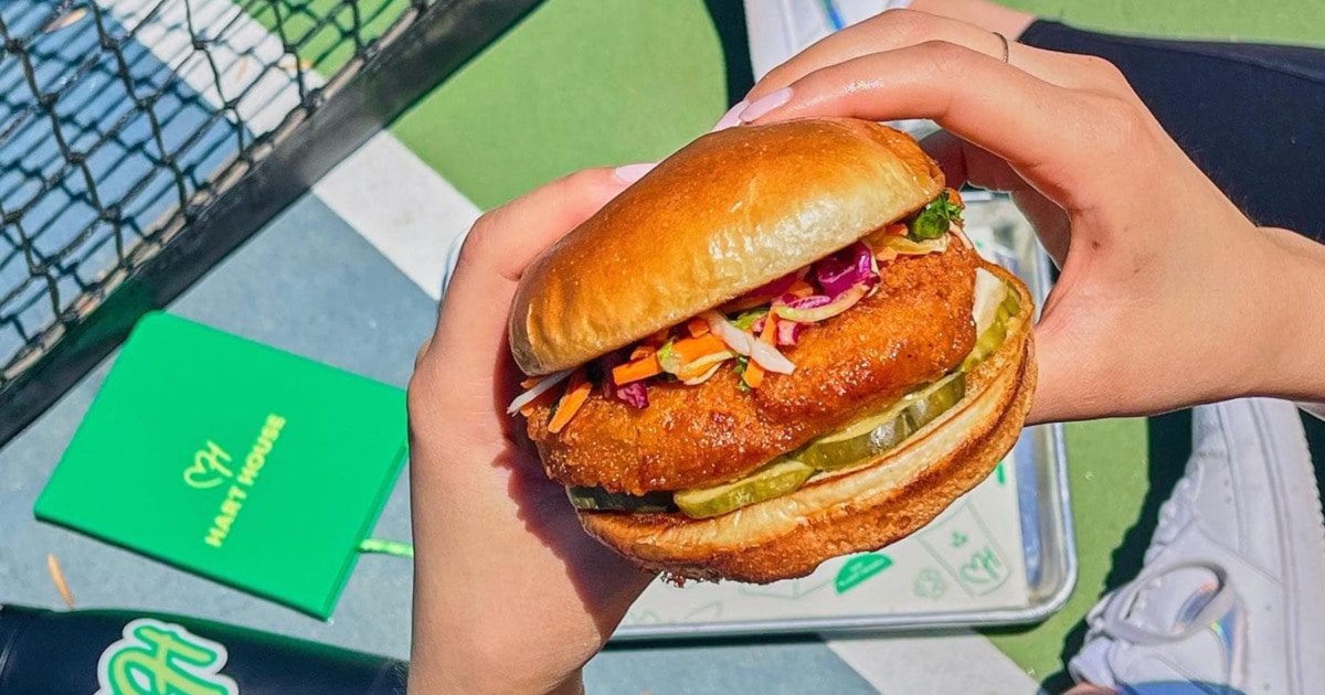 19 Vegan Fried Chicken Sandwiches That are Better Than Chick-fil-A and Popeyes