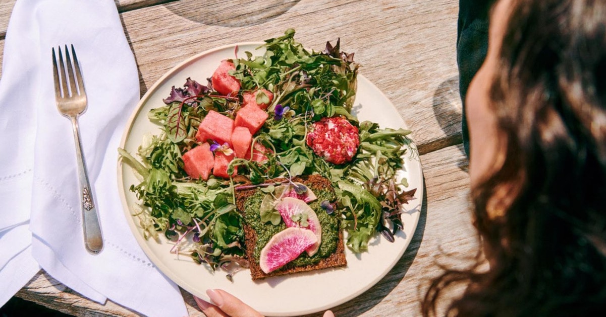 The Guide to Plant-Based Meal Delivery Subscriptions: How to Pick the Best Option