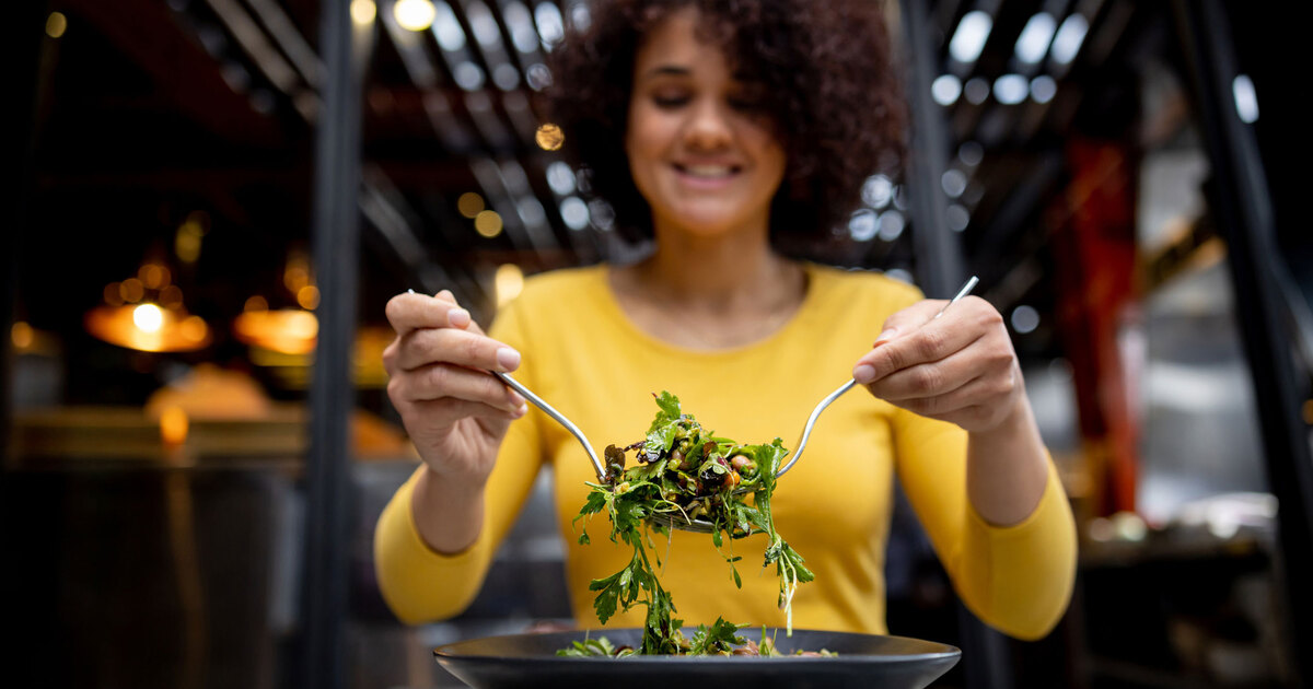 Vegan Diet Slashes Emissions by 75 Percent. And, It Helps You Live 25 Percent Longer.