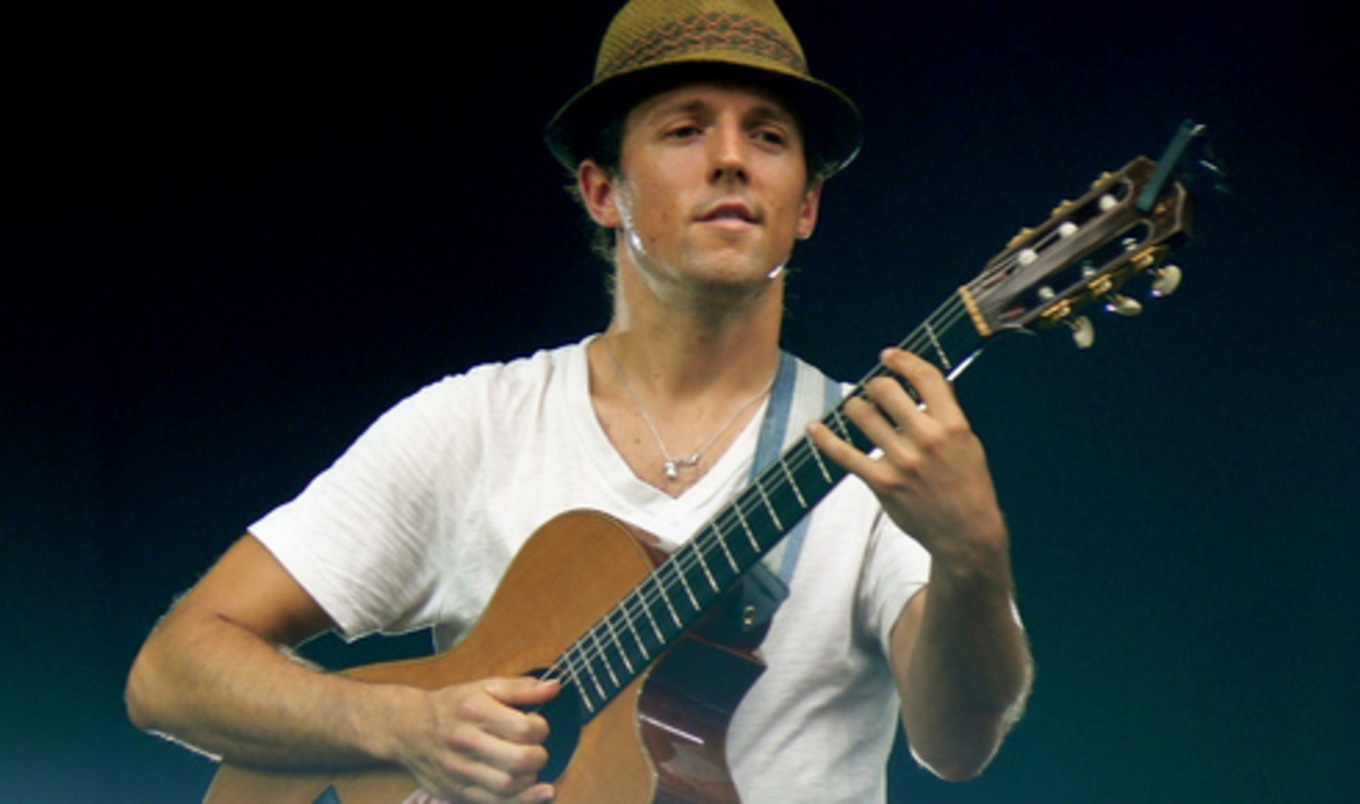 Mraz Blogs about Veganism