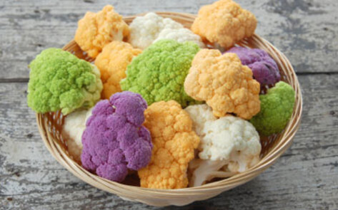 Mashed Cauliflower, Potatoes, and Baked Garlic