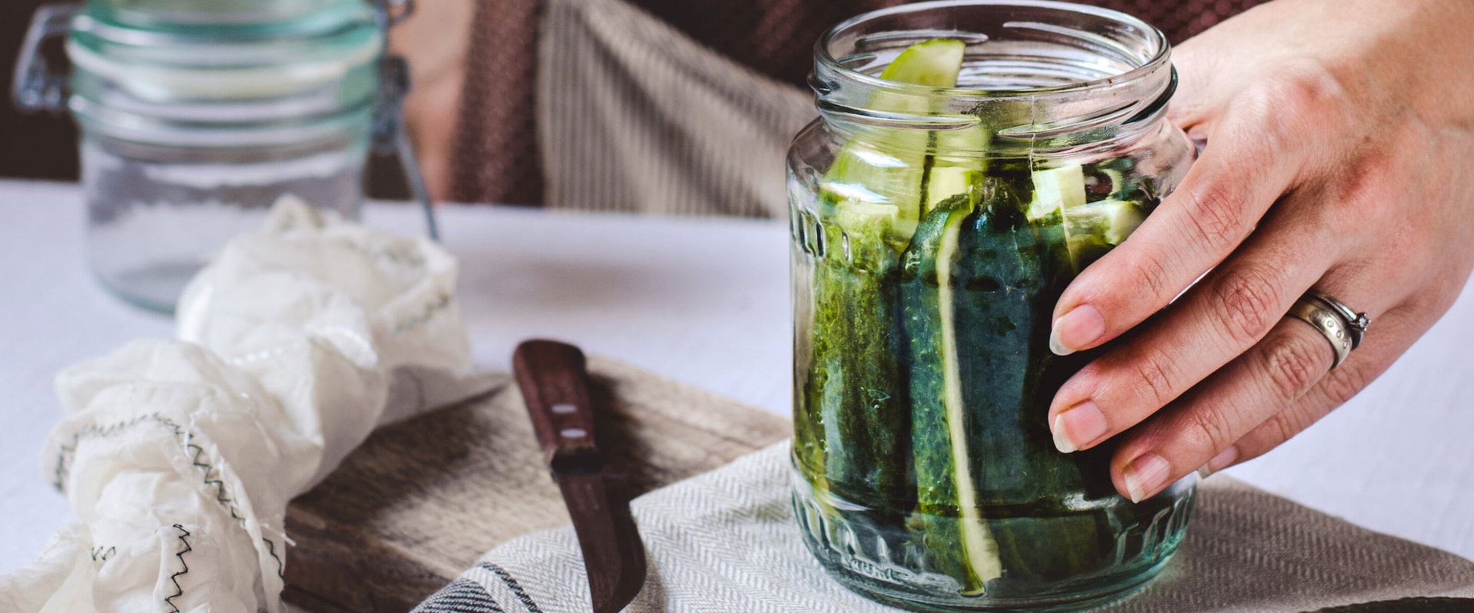 Are Pickles Healthy? Plus, the Best Brands and Vegan Recipes