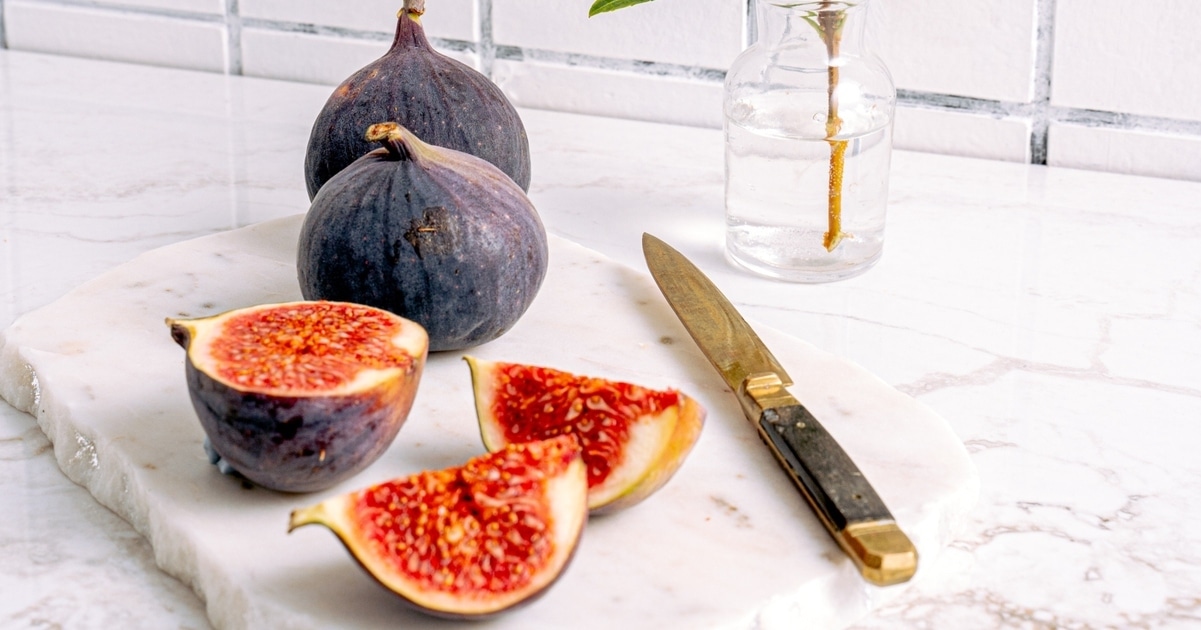 Are Figs Vegan? The Answer Is Not as Clear-Cut as You Might Think