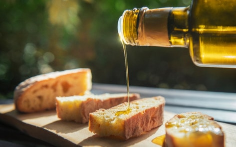 The 5 Healthiest Cooking Oils for Vegan Diets