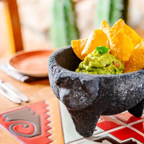 Simple Vegan Classic Guacamole 